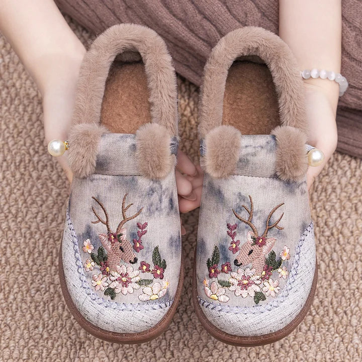 Alece - Papuci Retro Din Blană Artificială Cu Broderie în Formă De Cerb