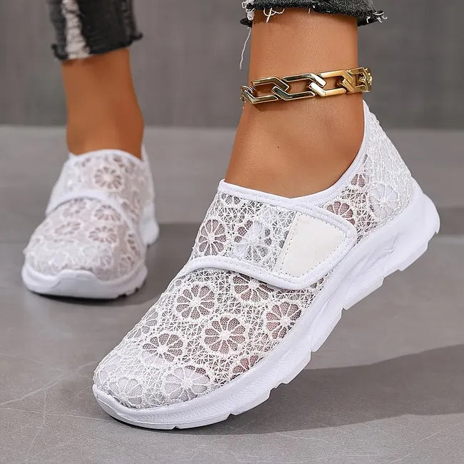Tonjaa - Adidași Din Dantelă Cu Broderie Florală