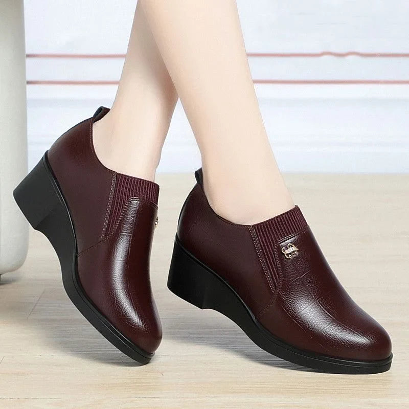Switolina - Pantofi Cu Toc Din Piele La Modă