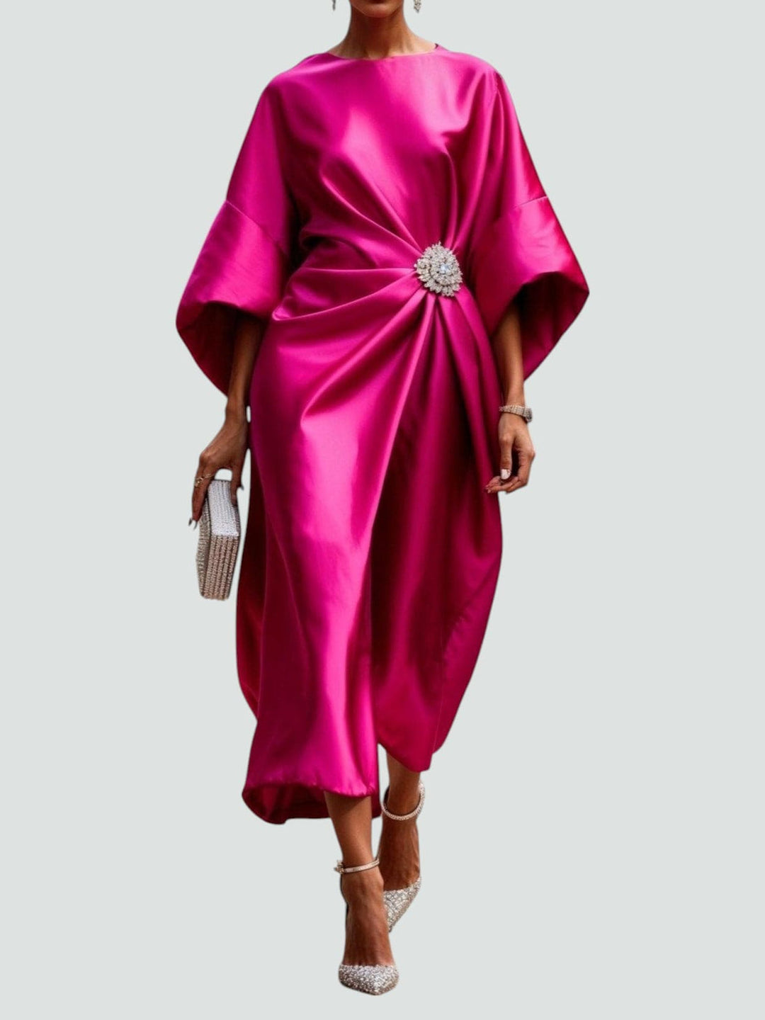Marijona - Rochie lungă Modernă cu Mâneci Cape Din Satin