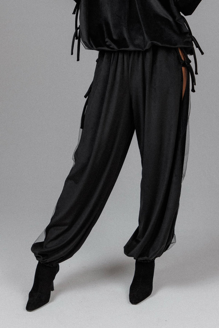 Yuphin - Pantaloni Balon Din Satin Cu Fante Laterale
