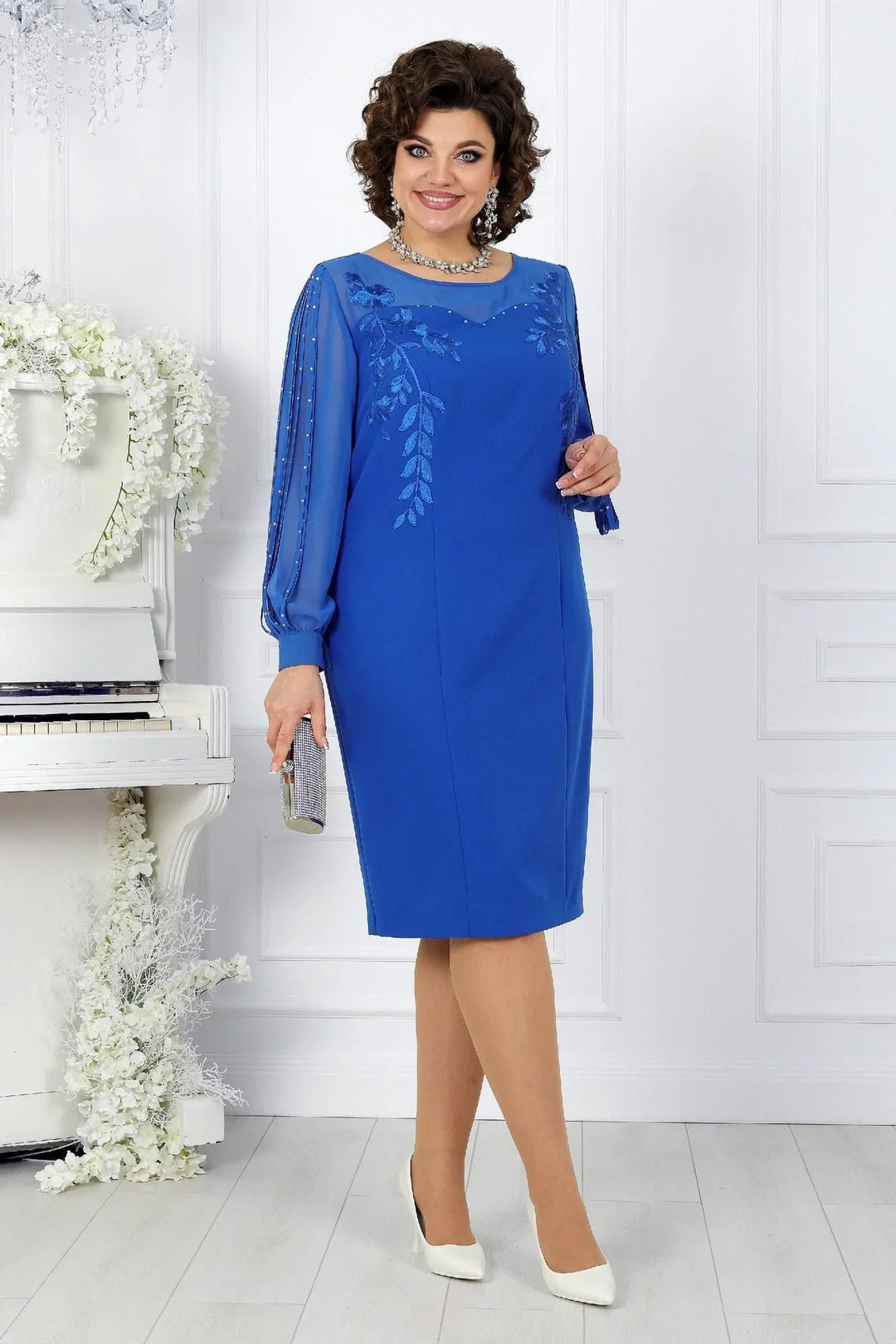Katreen - Rochie Elegantă Cu Mâneci Lungi Si Broderie Florală
