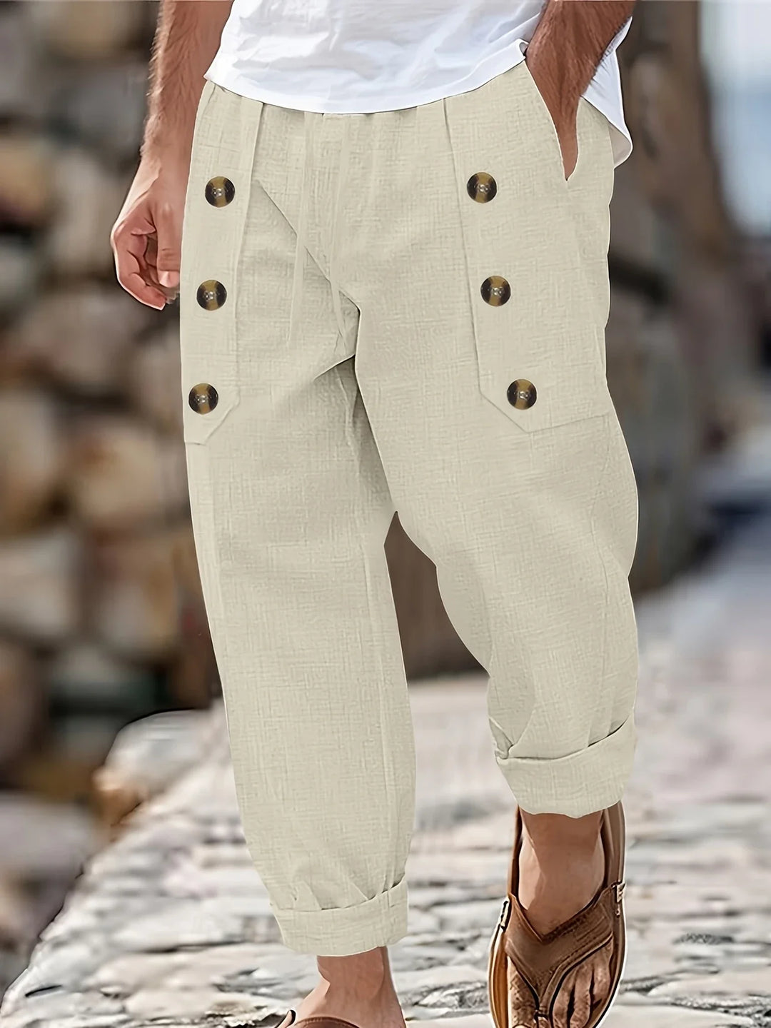 Beslan - Pantaloni Eleganți Cu Croi Drept Si Nasturi Aurii