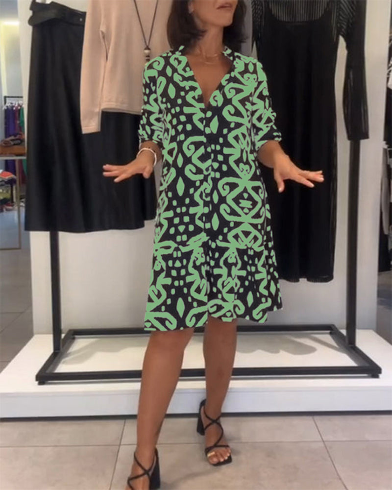 Ejileena – Rochie Elegantă Cu Imprimeu și Decolteu în V