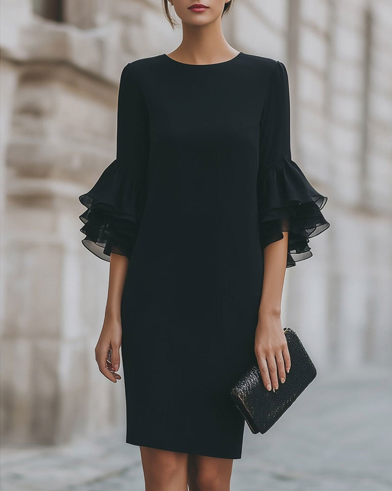 Catalinan – Rochie cu croi slim fit, Mâneci Evazate și Straturi
