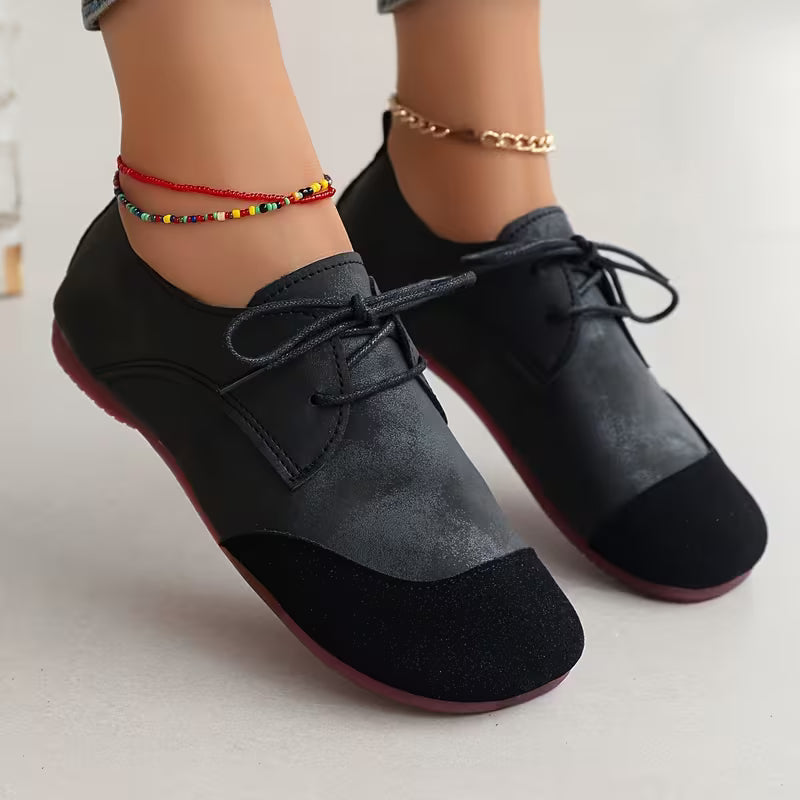 Zuniya – Pantofi Confortabili cu Talpă Joasă în Formă de Pană și șireturi