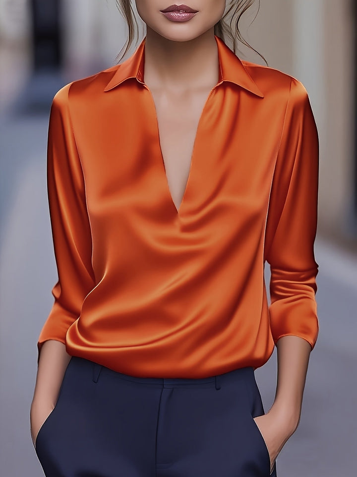 Kyrra – Bluză Elegantă Din Satin Cu Decolteu în V