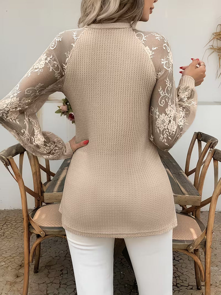 Wazina – Bluză Elegantă Cu Dantelă Semitransparentă