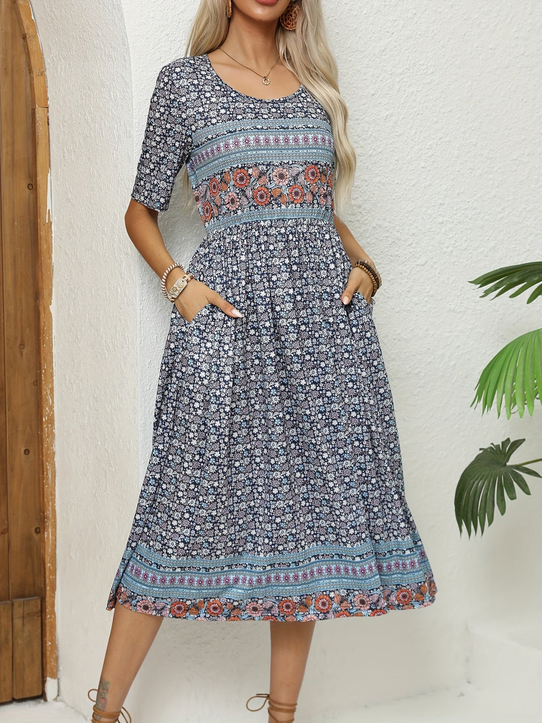 Jeeni - Rochie Cu Mâneci Scurte Si Smprimeu Floral