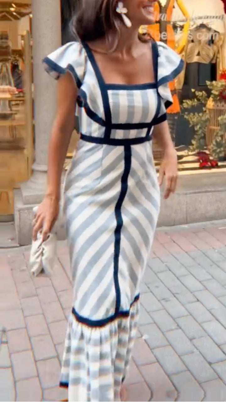 Lileeka - Rochie Lungă Cu Guler Pătrat și Dungi Asortate
