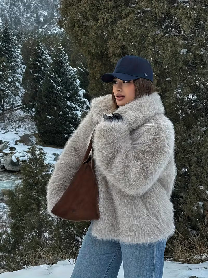 Zefina – Jachetă Oversized Din Blană Artificială, Cu Mâneci Lungi