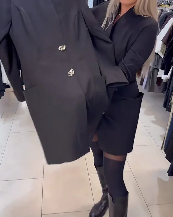 Shireen - Rochie Cu Guler în Picioare și Nasturi Metalici
