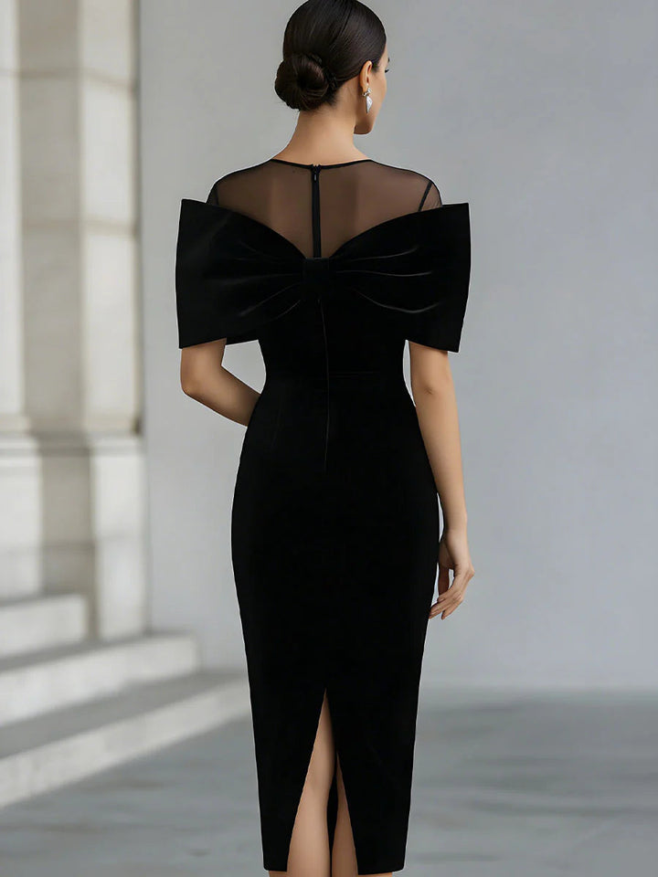 Inkeri - Rochie Midi Dramatică Din Catifea Cu Fundă