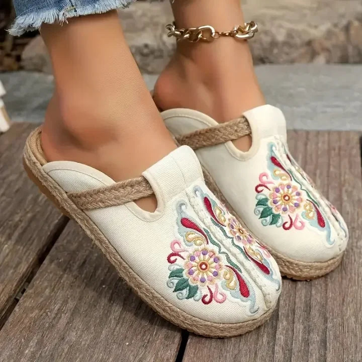 Katy - Catâri Florali Din Bumbac Lucrați Manualul