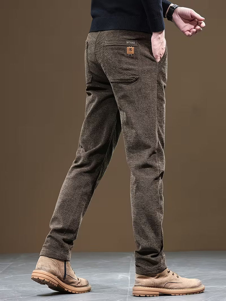 Talcott – Pantaloni Casual cu Croială Slim și Textură