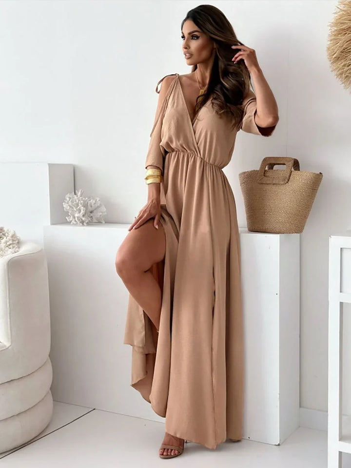 Lene – Rochie Cu Umerii Goi și Fante