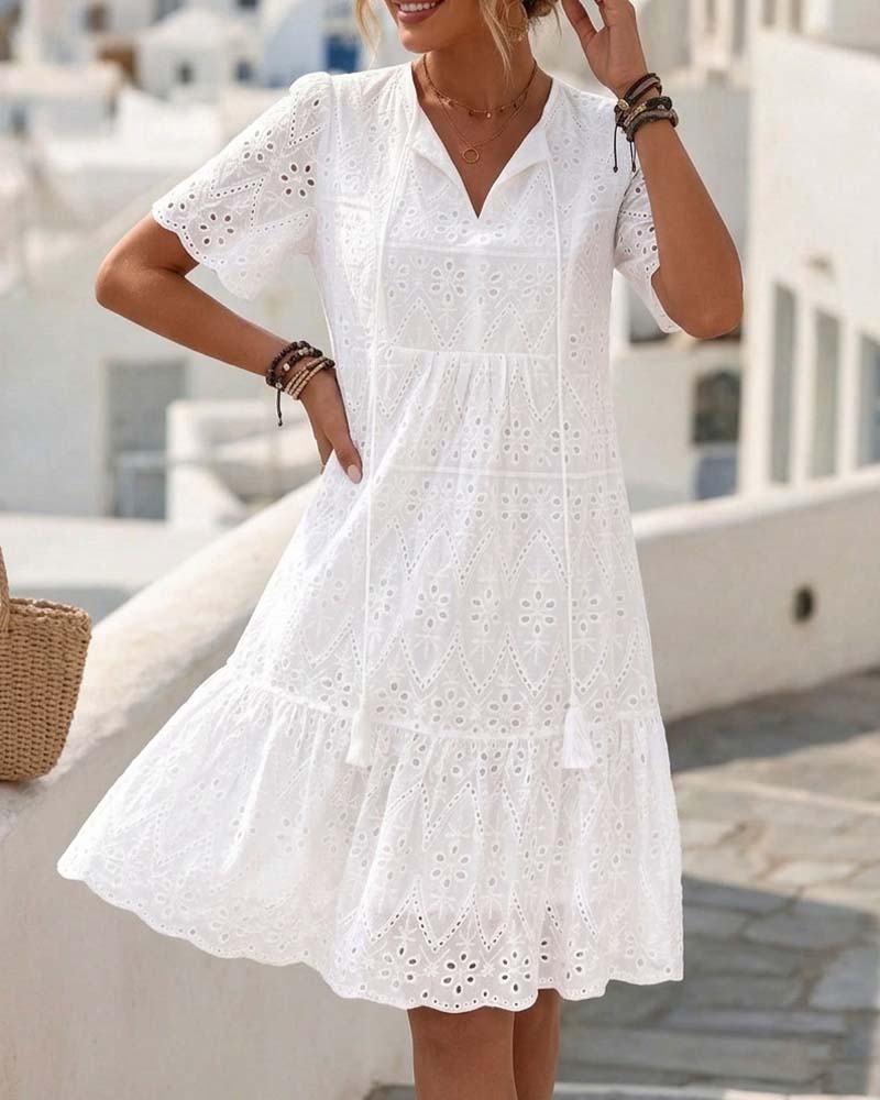 Aphinya - Rochie Cu Dantelă Și Mâneci Scurte