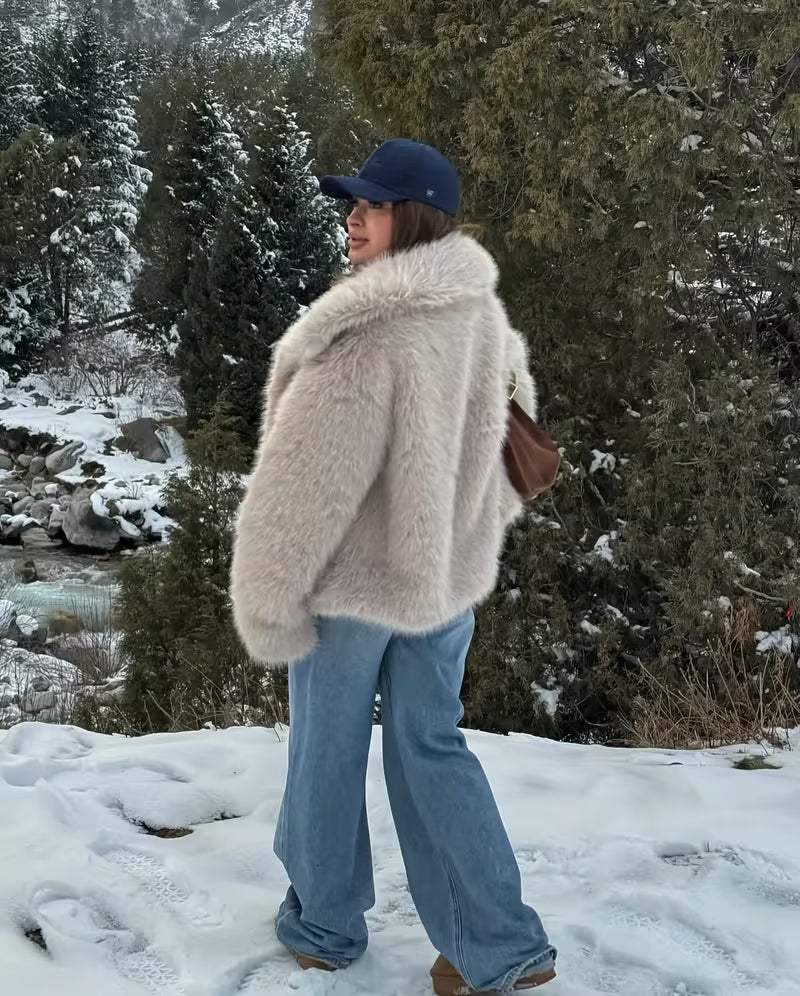 Zefina – Jachetă Oversized Din Blană Artificială, Cu Mâneci Lungi