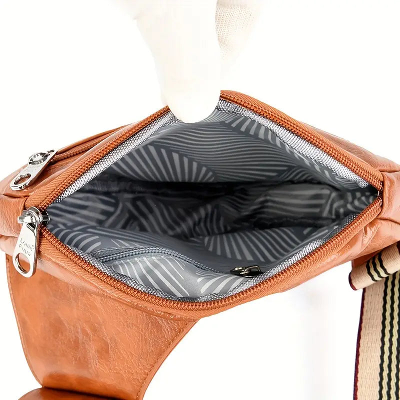 Carmela - Geantă Crossbody din Piele cu CureaReglabilă și Cataramă