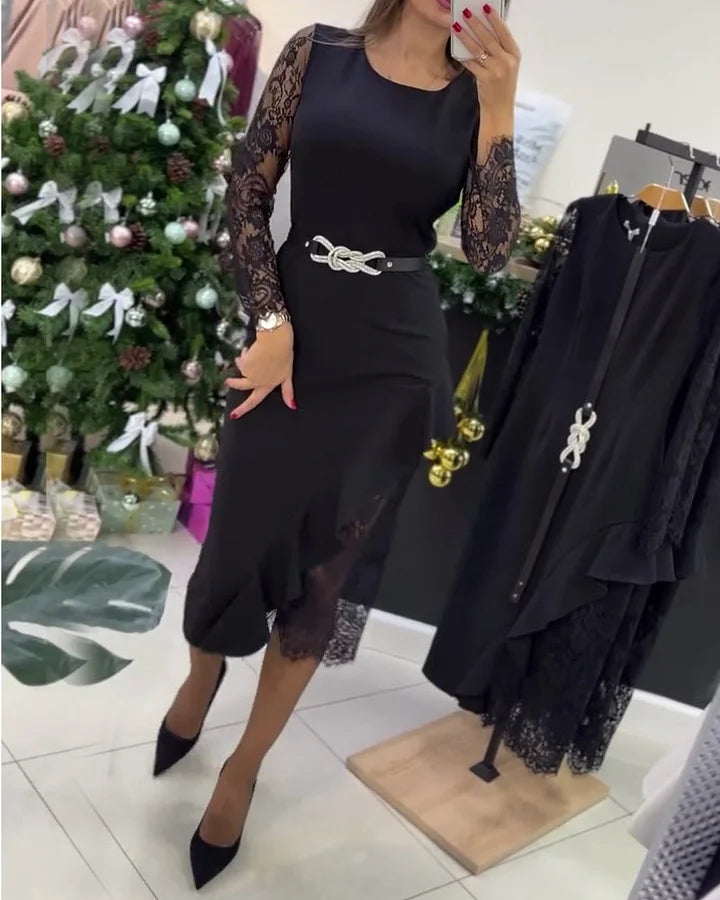 Nafisa - Rochie Ajustată din Dantelă Patchwork