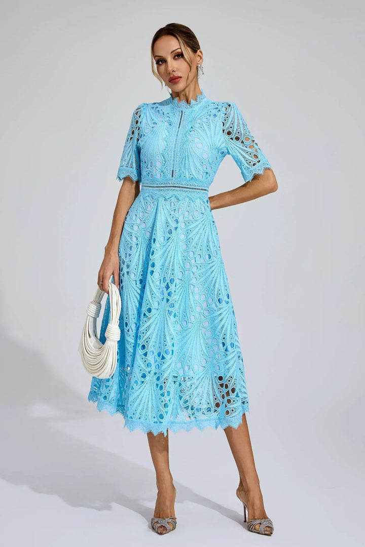 Vorelle - Rochie Casual cu Mâneci Scurte și Broderie Florală