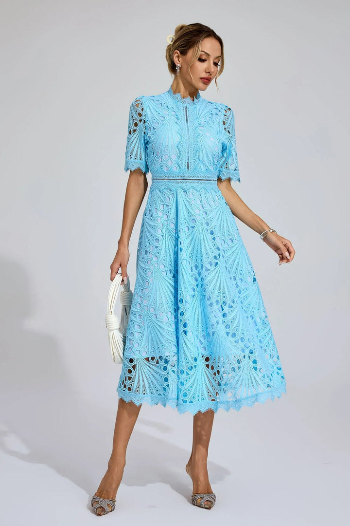 Vorelle - Rochie Casual cu Mâneci Scurte și Broderie Florală