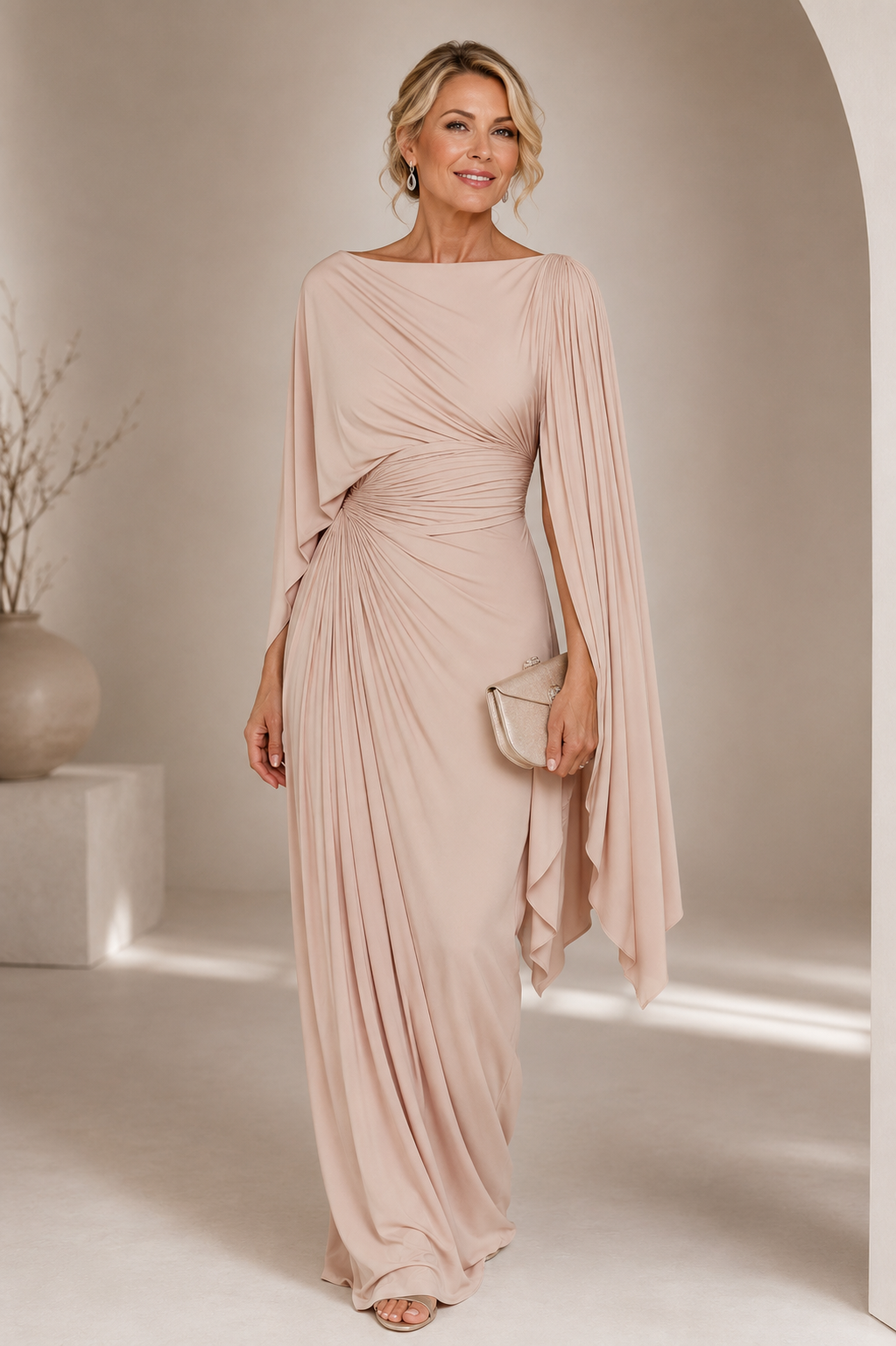 Mirona - Rochie Maxi Plisată Cu Capă