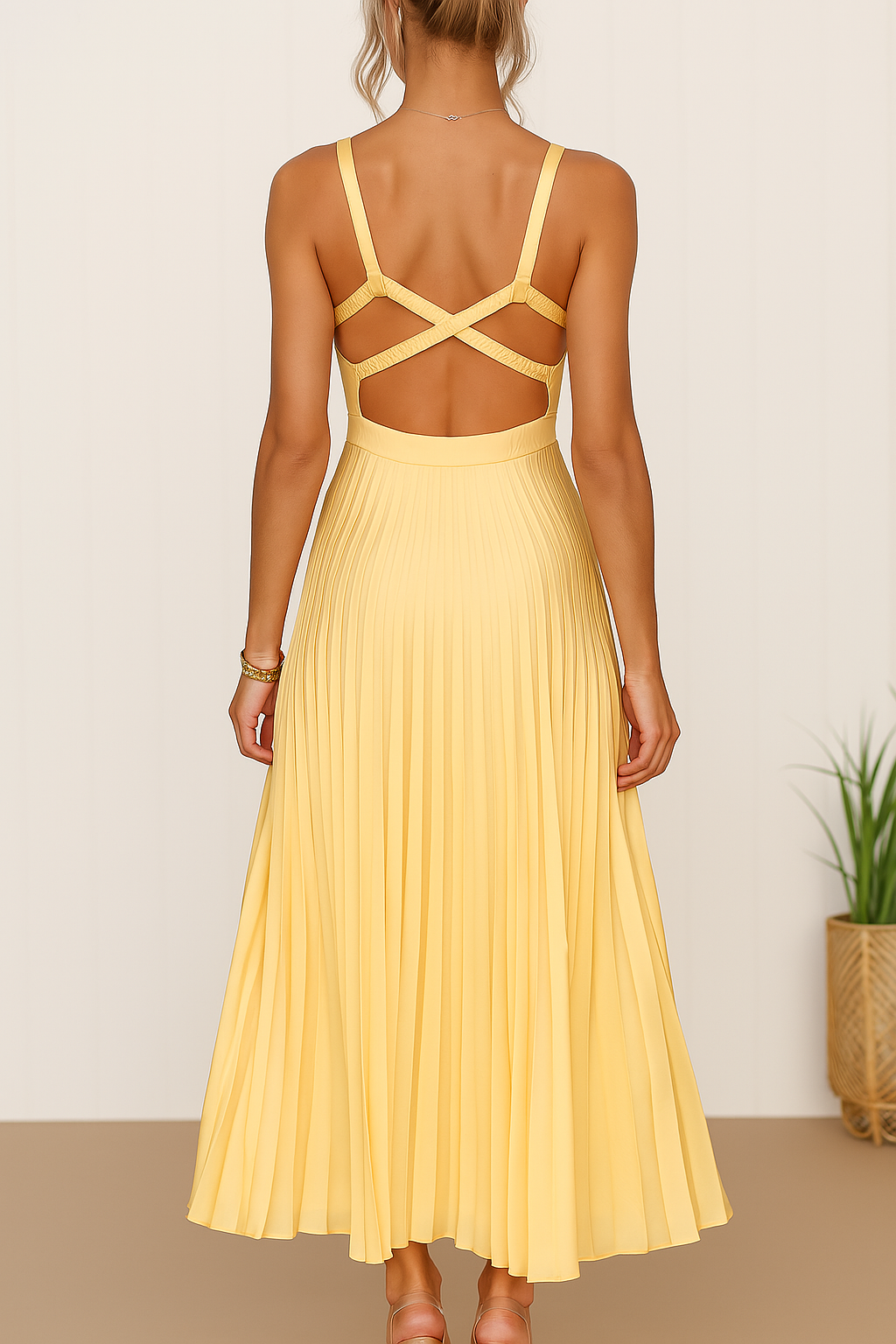 Tuuliki - Rochie Midi Fără Mâneci, Cu Pliuri