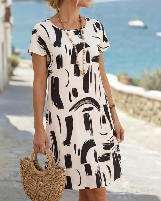 Kline - Rochie Cu Mâneci Scurte Și Model Abstract