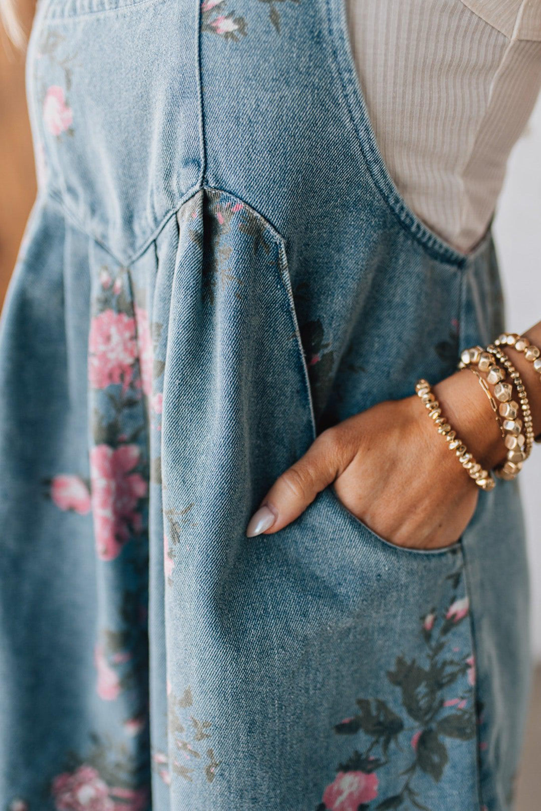 Katien - Salopetă din Denim cu Imprimeu Floral