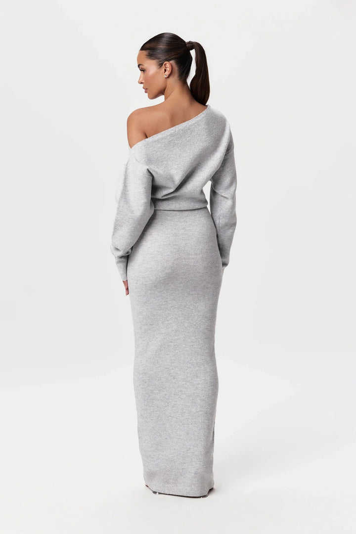 Trina - Rochie Pulover Cu Umeri Decupați