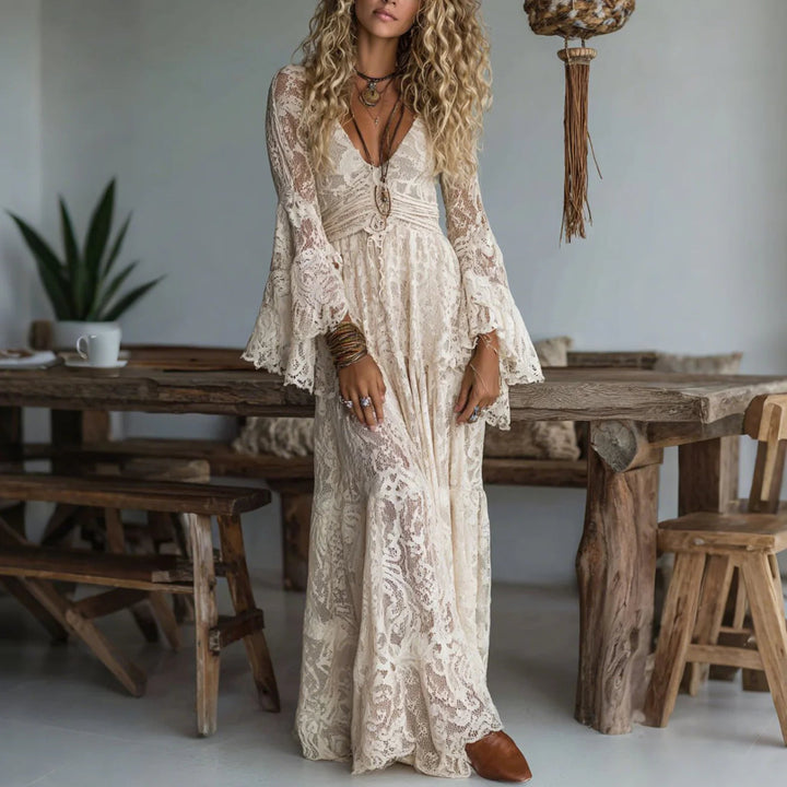 Chariya - Rochie maxi Boemă cu Mâneci Clopot din Dantelă Florală