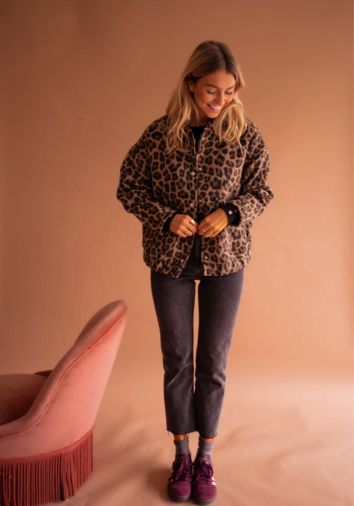 Fairuza - Jacheta Cu Nasturi și Imprimeu Leopard