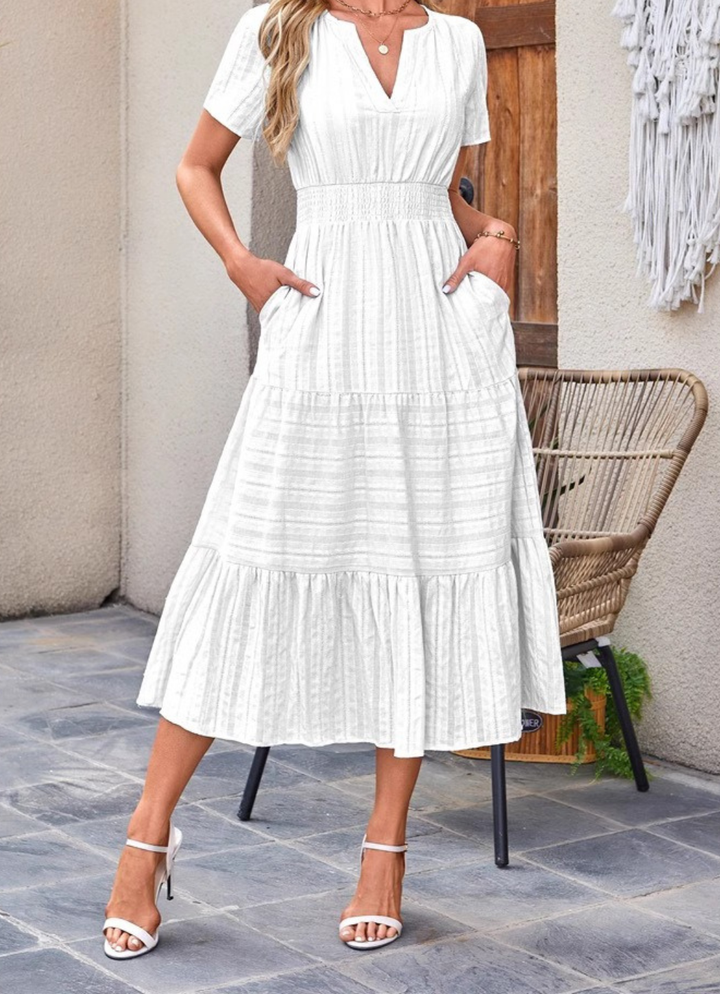 Jikina – Rochie Midi Cu Decolteu în V în Straturi și Buzunare