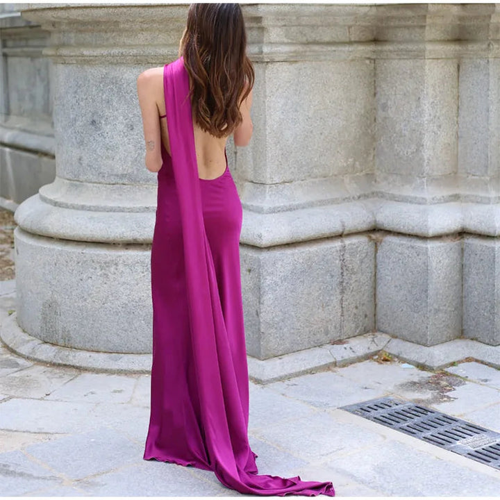 Lucila - Rochie Lungă Cu Gât Halter