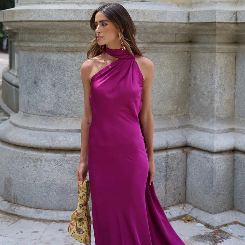 Lucila - Rochie Lungă Cu Gât Halter
