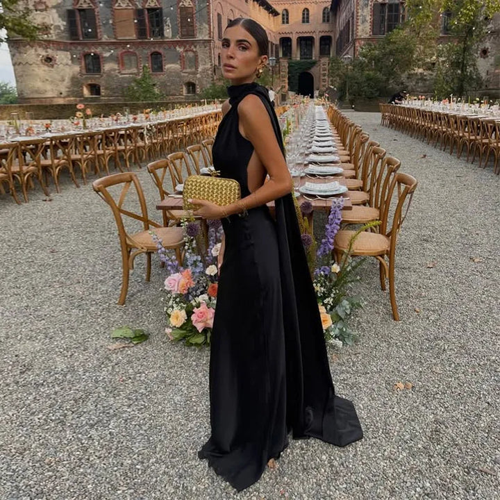 Lucila - Rochie Lungă Cu Gât Halter
