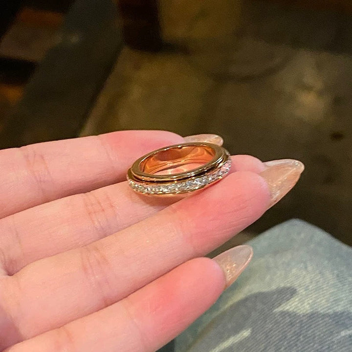 Nubia -Luxurious Made of Steel Rotating Spinner Ring