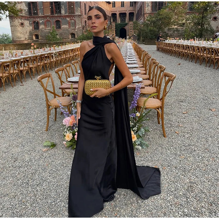 Lucila - Rochie Lungă Cu Gât Halter