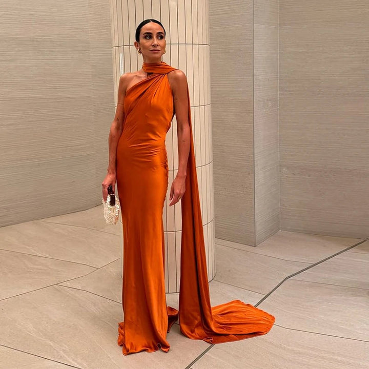 Lucila - Rochie Lungă Cu Gât Halter