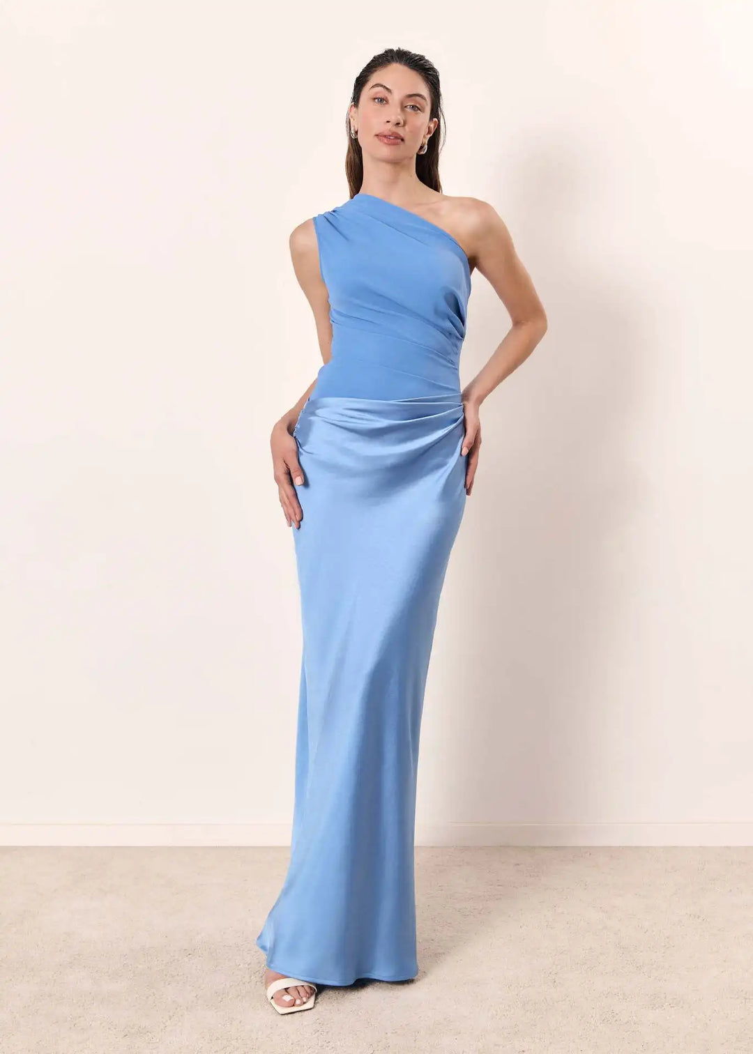 Aleida - Rochie maxi Din Satin Cu Un Umăr