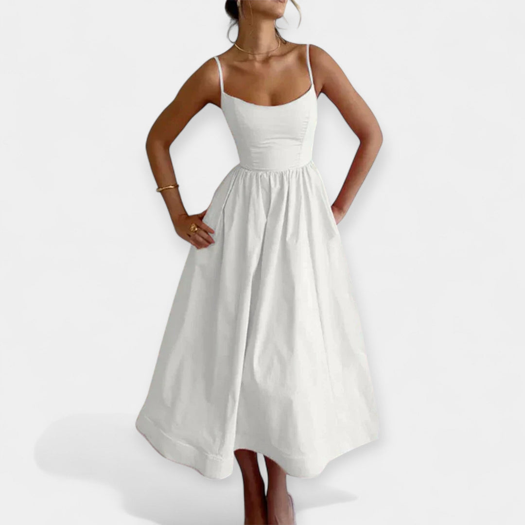 Shelley - Rochie Mini Cu Decolteu Rotund Si Bretele
