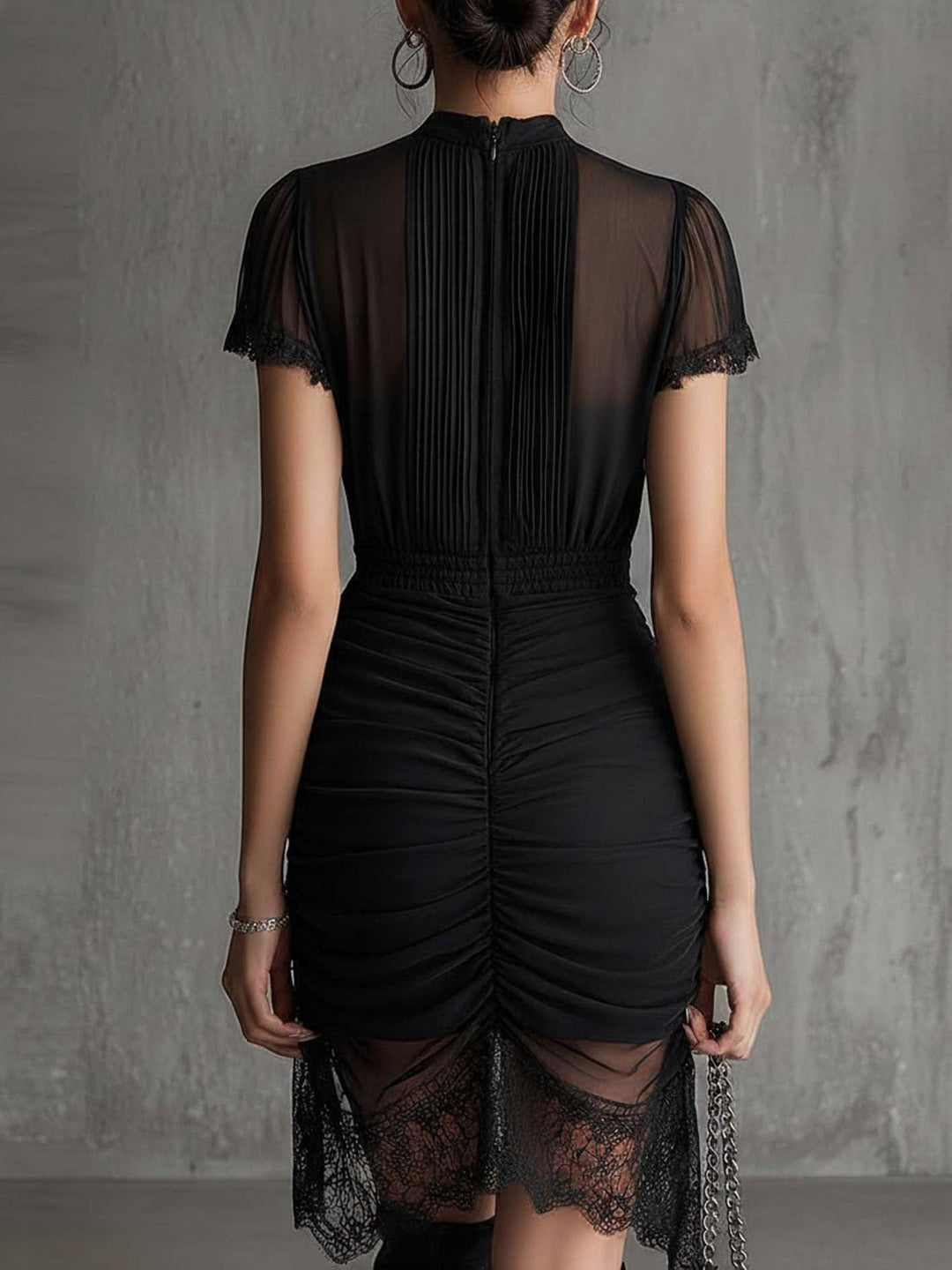 Semila - Rochie Mini cu Talie împletită și Bordură Din Dantelă