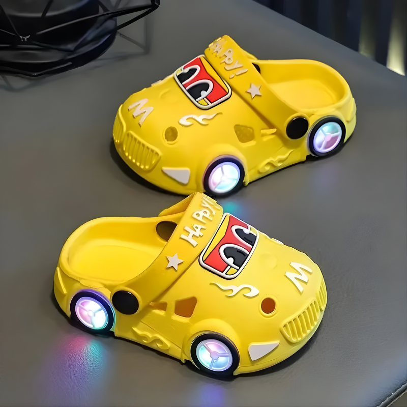 KidVroom - Papuci LED Pentru Copii cu Roți și Curea Luminoase