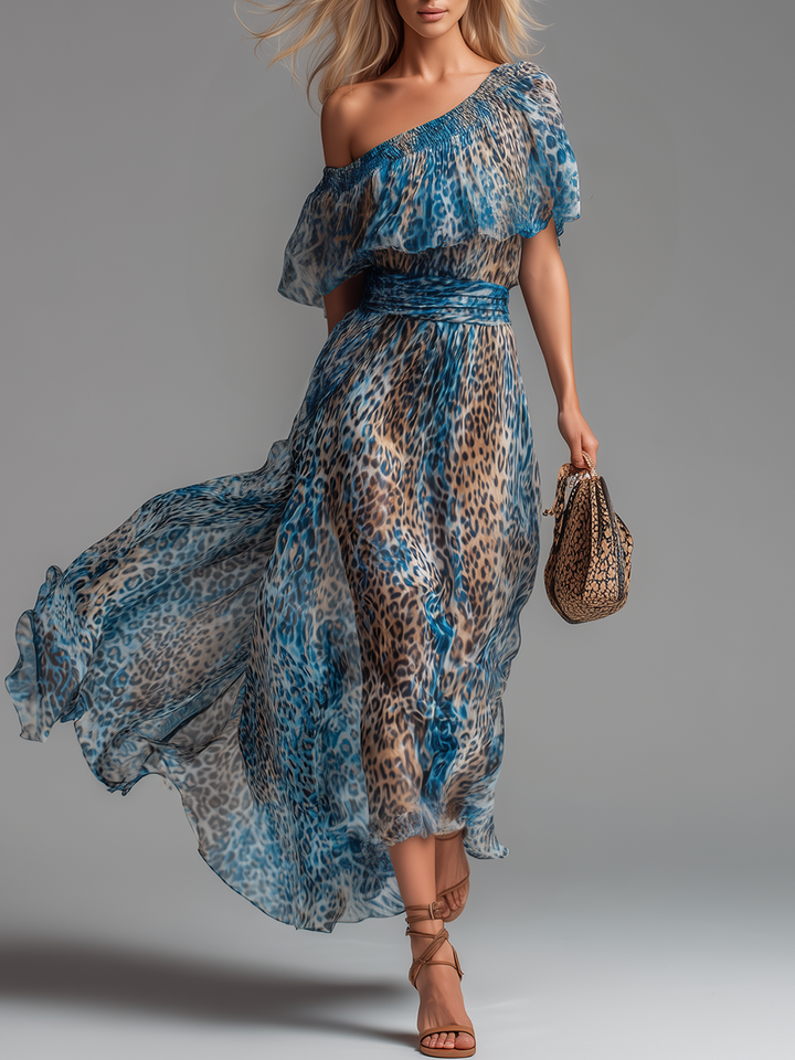 Siania - Rochie Din Șifon Cu Imprimeu Leopard Și Umeri Descoperiți