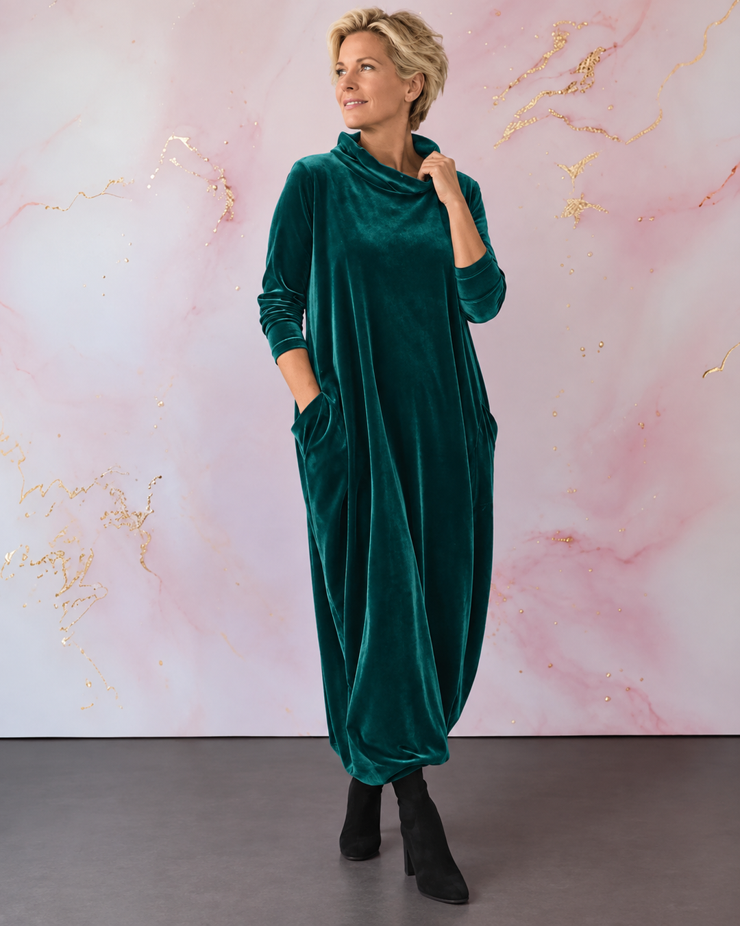 Lellina – Rochie Maxi Din Catifea, Cu Guler Înalt Și Croială Lejeră