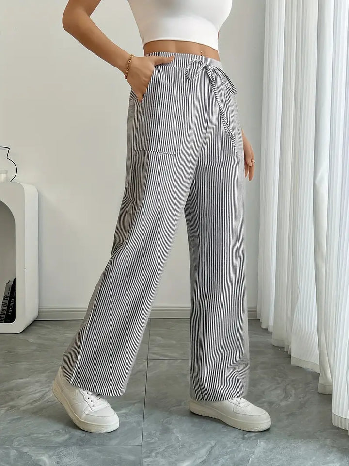 Alina - Pantaloni Eleganți cu Dungi și Buzunare