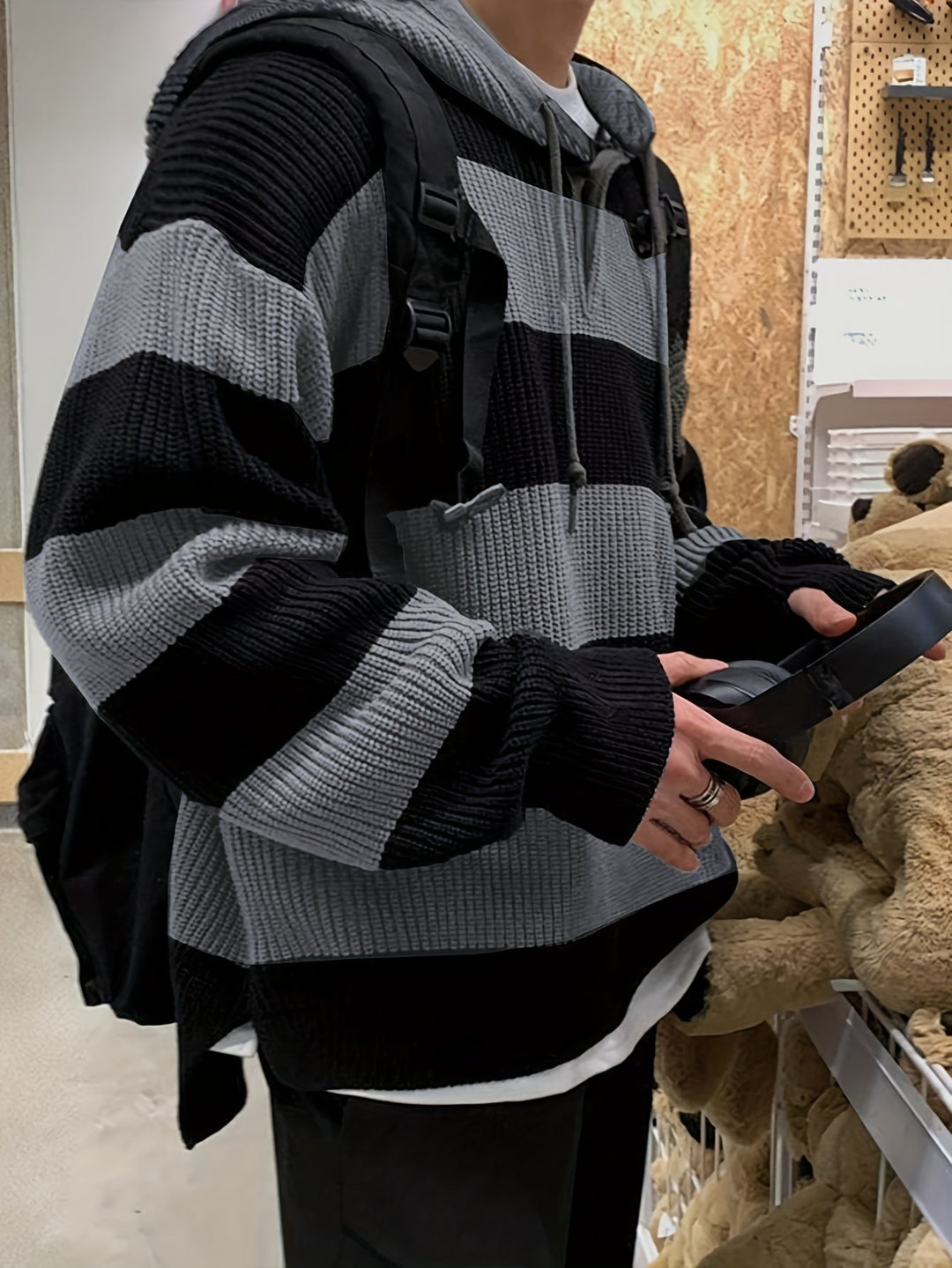 Tenzin - Hanorac Cu Glugă Din Tricot Cu Dungi Oversized