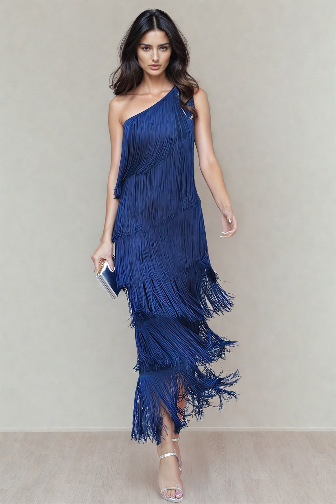 Tamira - Rochie Lungă cu Umeri Decupați