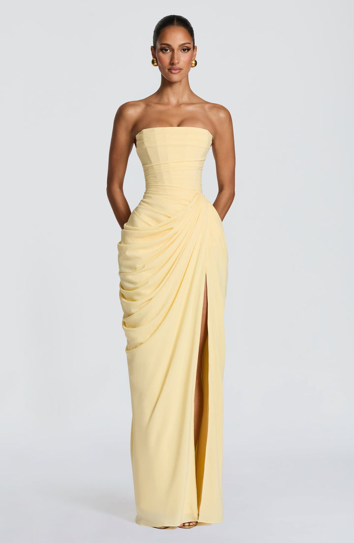 Sabrina - Rochie lungă fără Bretele, cu Decupaj Lateral și Croială Sculpturală
